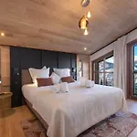 Magnifique Duplex A Courchevel, Spacieux Et Moderne Pour 8 Personnes - Fr-1-563-134
